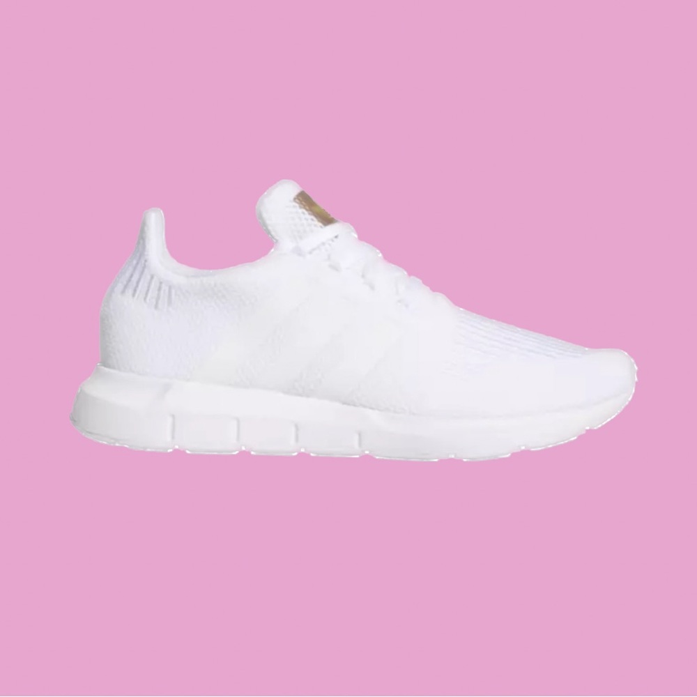 Adidas originals women’s swift run shoes size 7